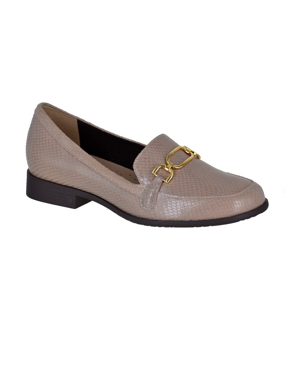 Mocasín de piel texturizada con herraje