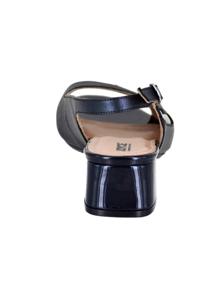 Sandalia de piel tipo Slingback