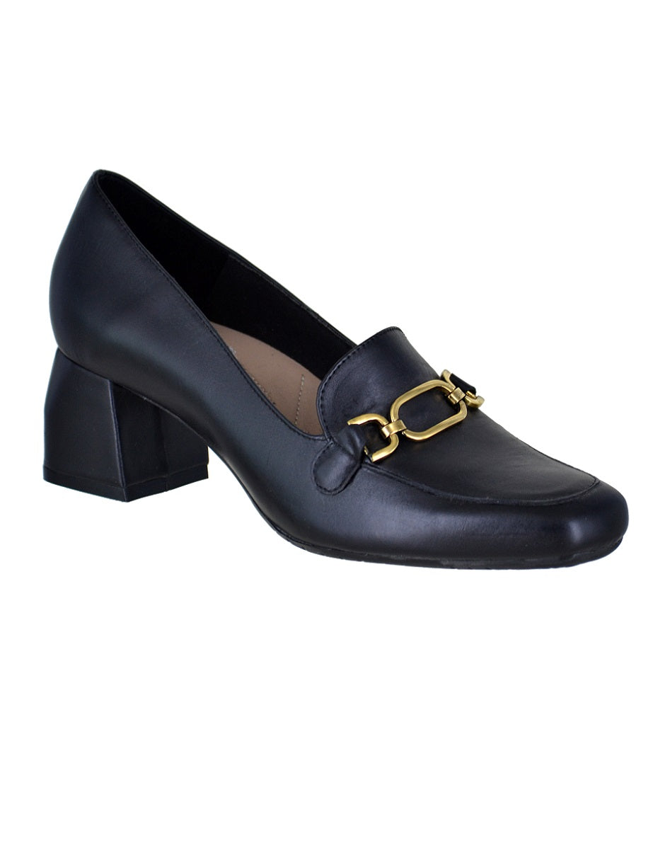 Zapatilla con herraje