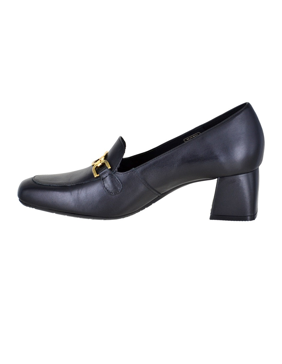 Zapatilla con herraje - negro