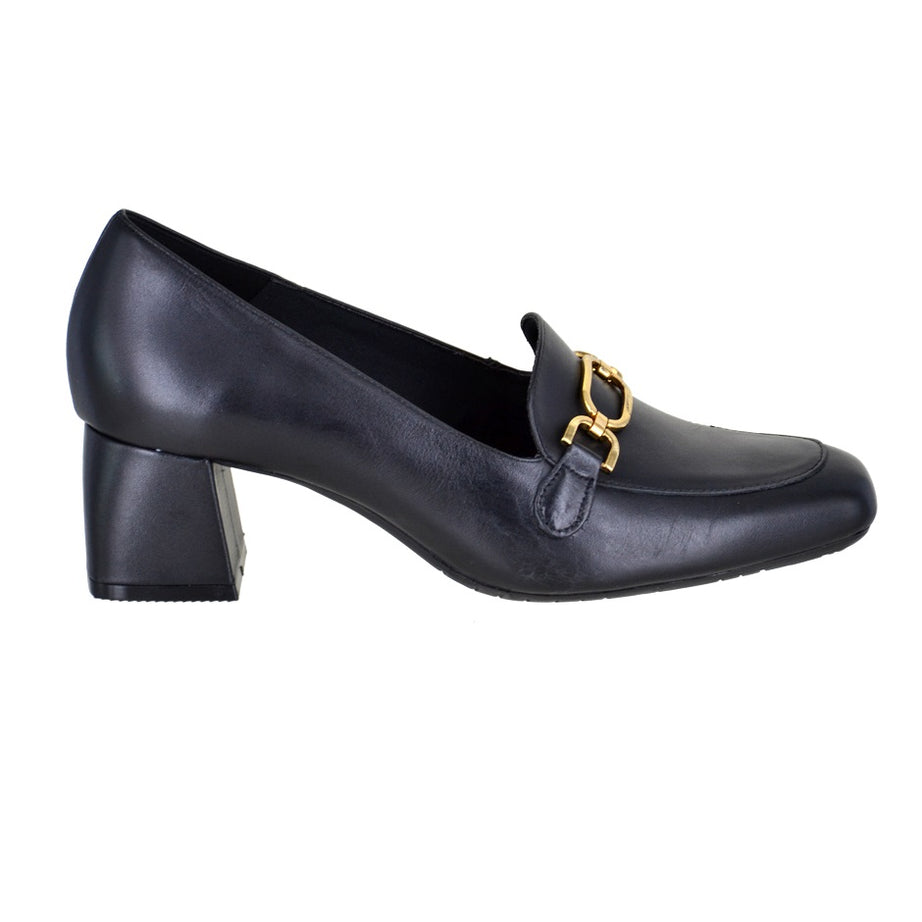 Zapatilla con herraje - negro