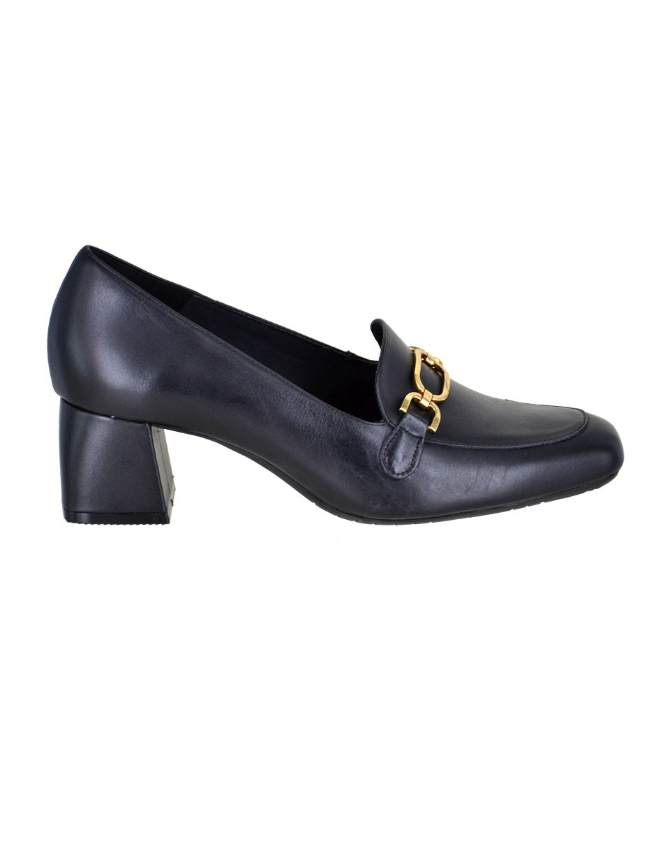 Zapatilla con herraje