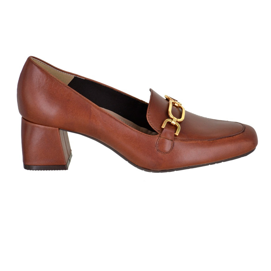 Zapatilla con herraje - café