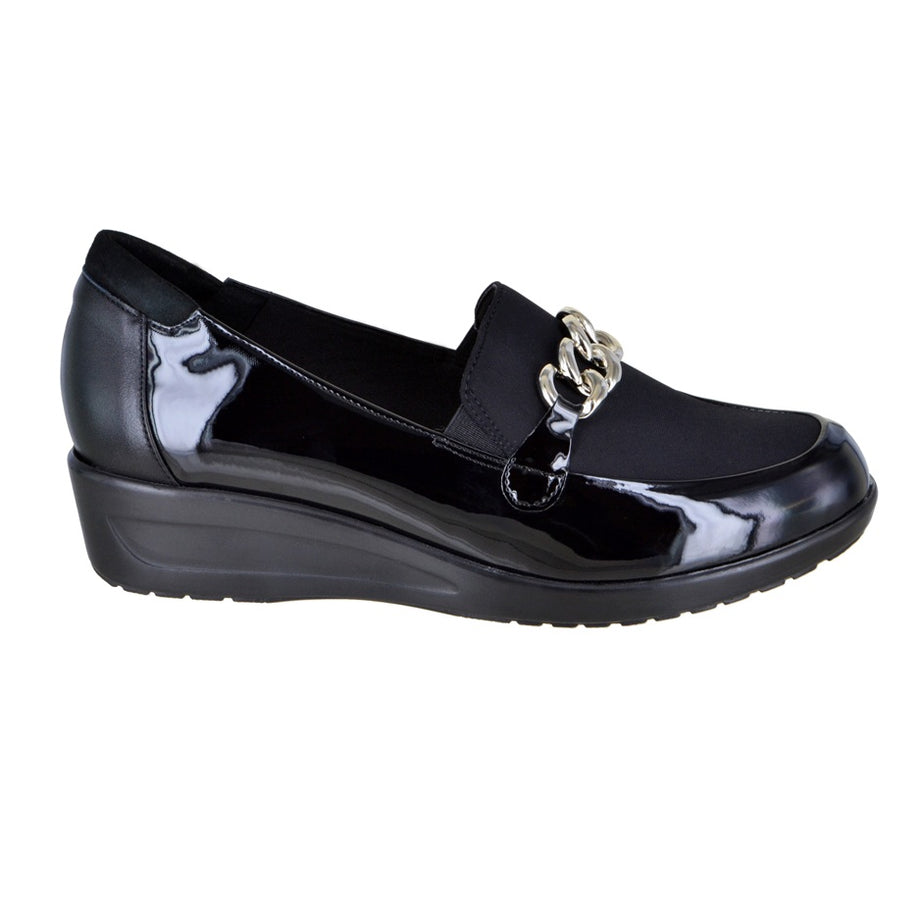 Mocasín de plataforma con cadena