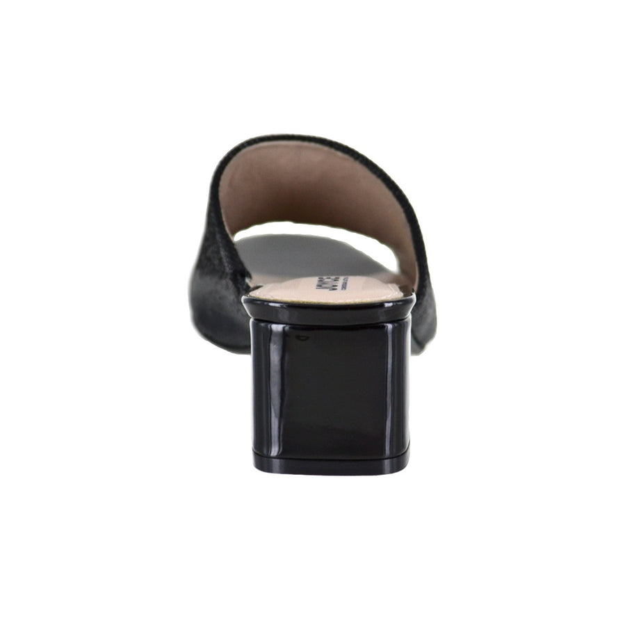 Sandalia de piel tipo zueco