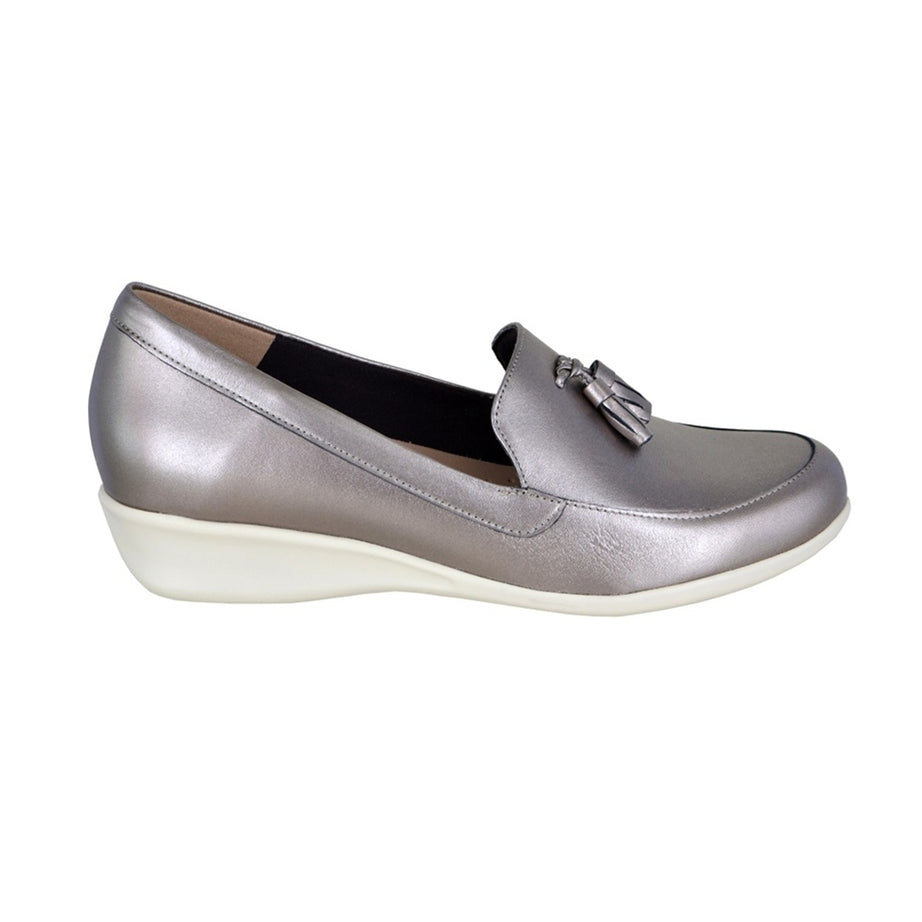 Mocasín atemporal de borlas