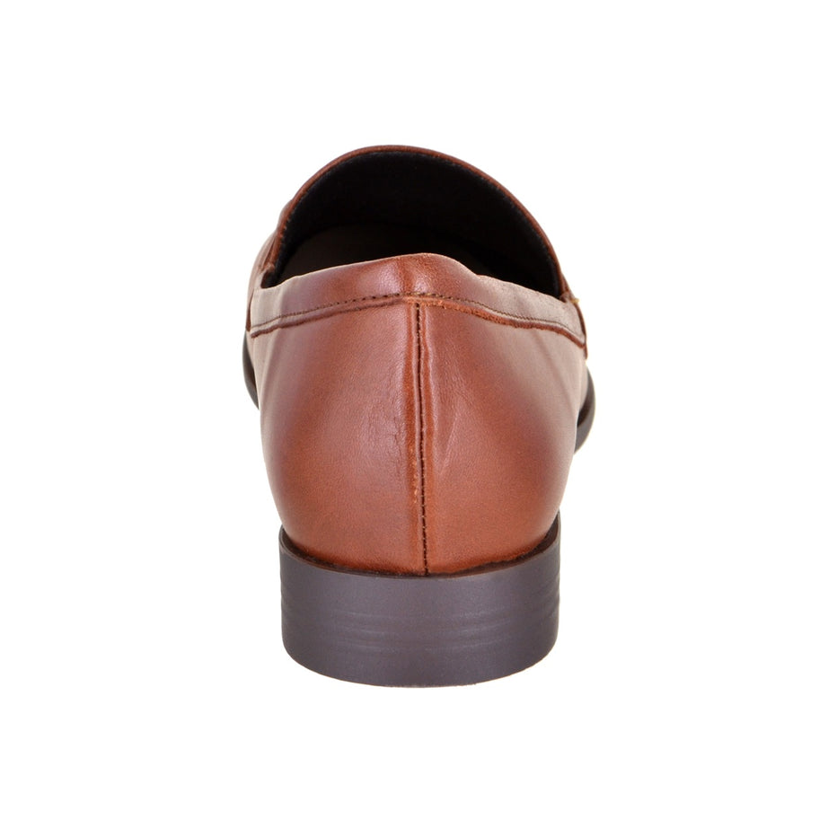 Mocasín de piel con herraje