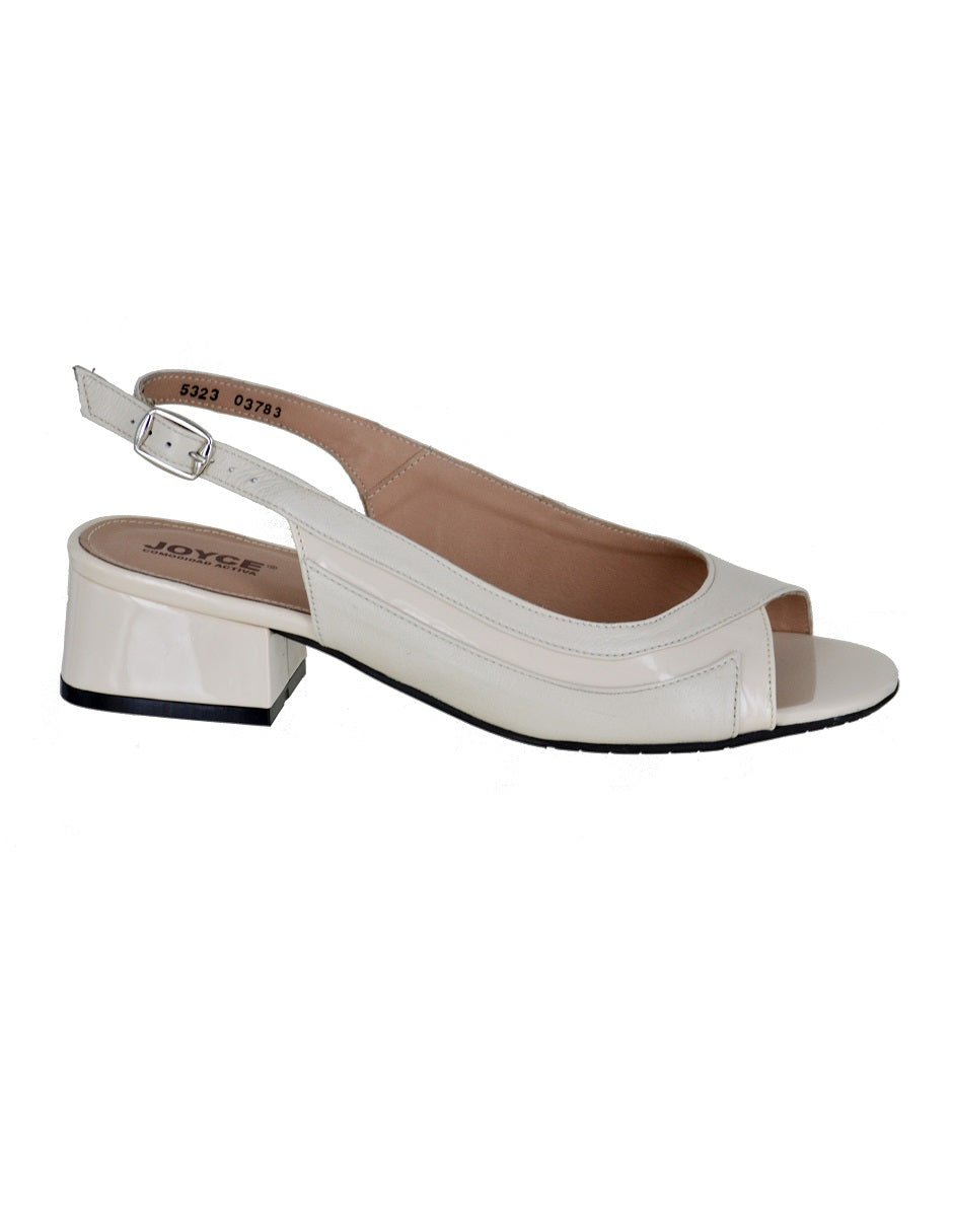Sandalia de piel tipo Slingback