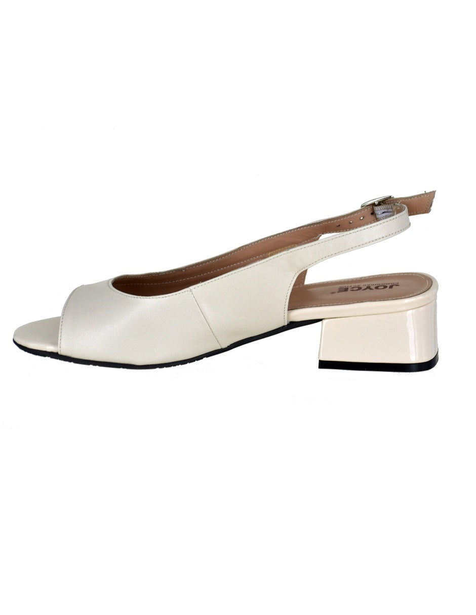 Sandalia de piel tipo Slingback