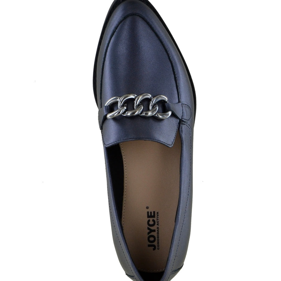 Mocasín de piel con cadena color azul metálico
