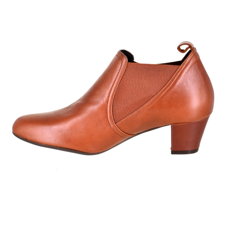 Botín de tacón medio tipo chelsea