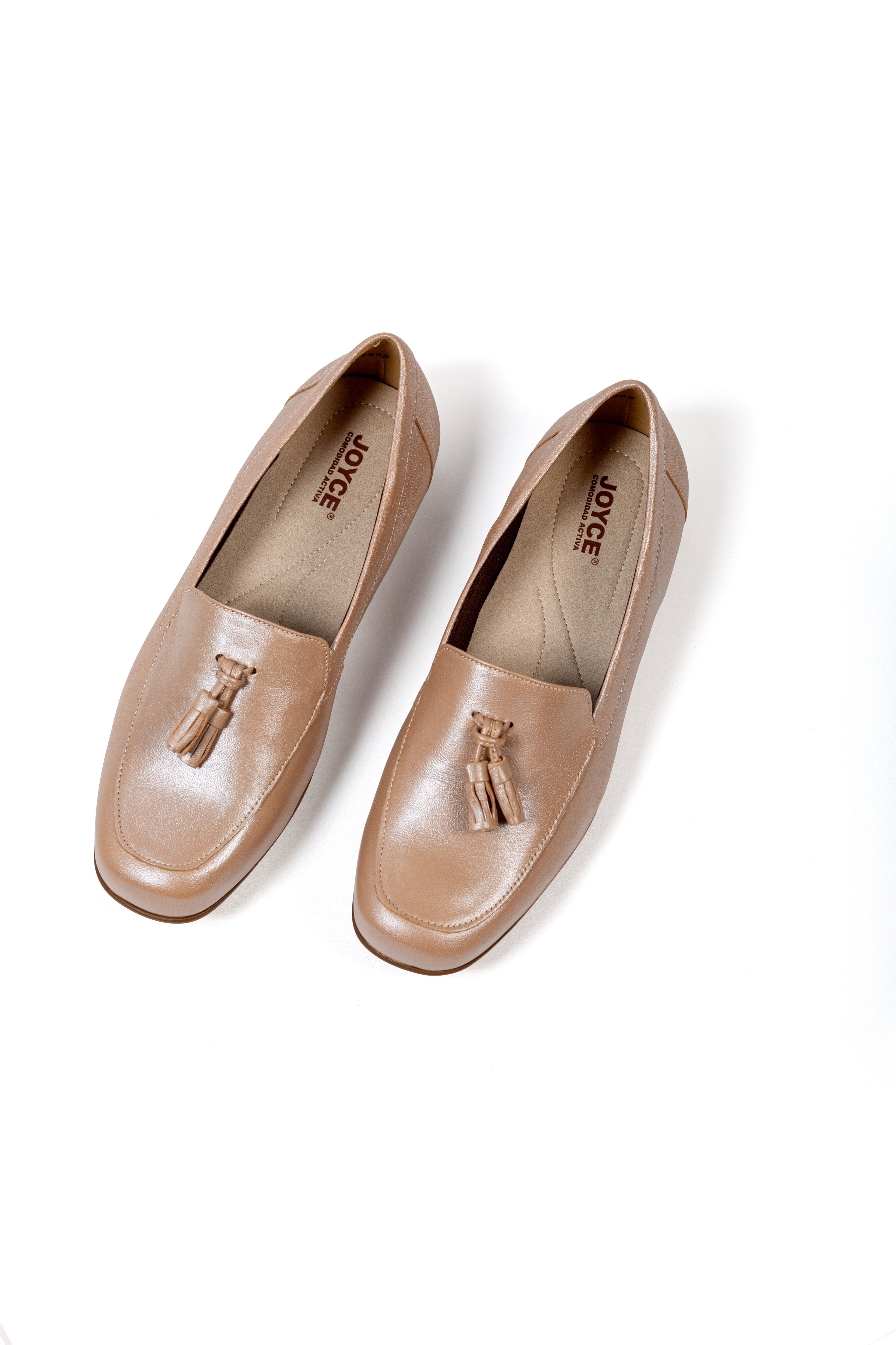 Mocasín de piel con borlas - seda rosa